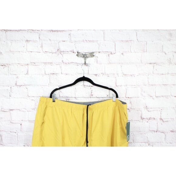 LL Bean Classic Supplex Sport Shorts 8" Nectar Size XXXL - Picture 2 of 11